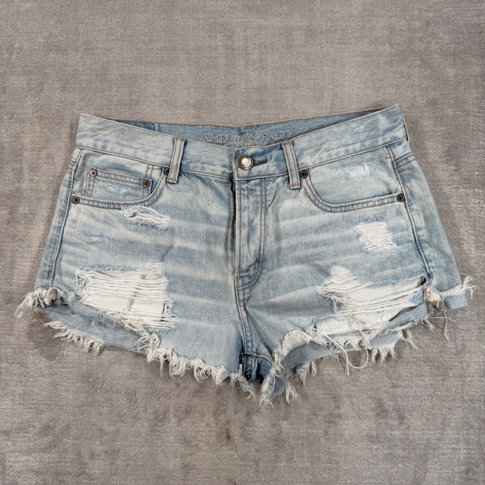 American Eagle Shorts Womens 6 Blue Light Wash Distressed Frayed Hem Cutoffs